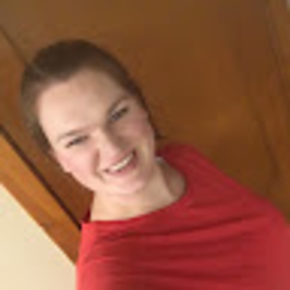 Meet your Posher, Elise